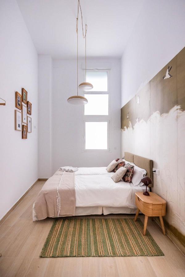 Pop Art Historia De Conde Negro Con Patio Privado Apartment Sevilla Bagian luar foto